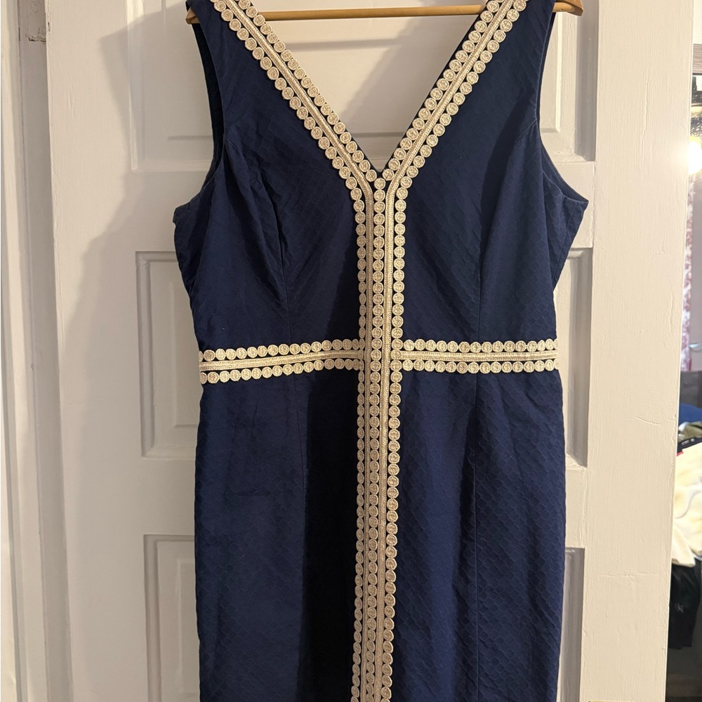 Lilly Pulitzer Bentley Shift Dress in Navy and Gold - Picture 2 of 7